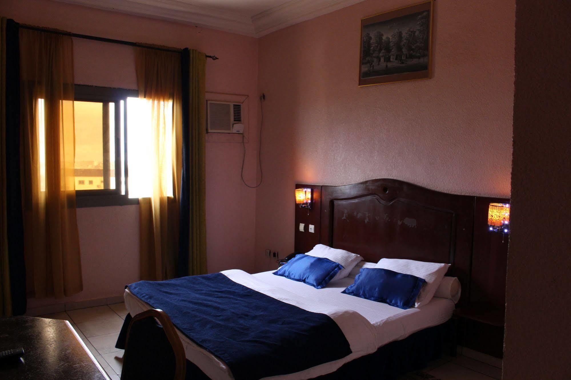 Prestige Hotel Yaoundé Exteriér fotografie