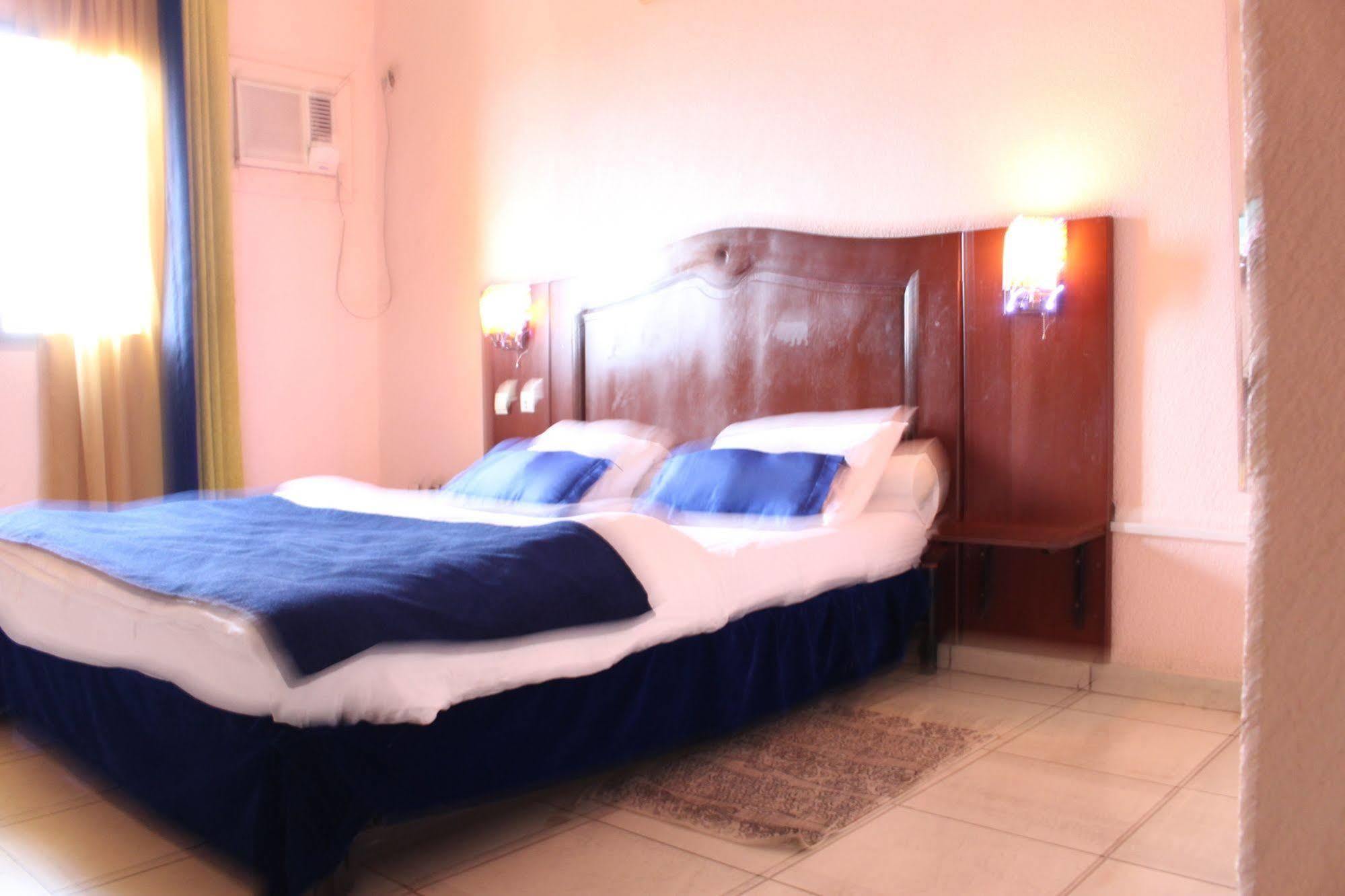Prestige Hotel Yaoundé Exteriér fotografie