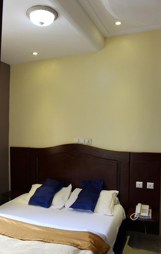 Prestige Hotel Yaoundé Exteriér fotografie